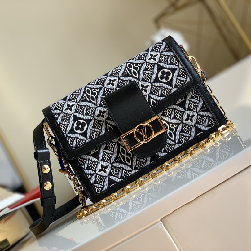 Ladies Fashion Luxury V Logo Bag