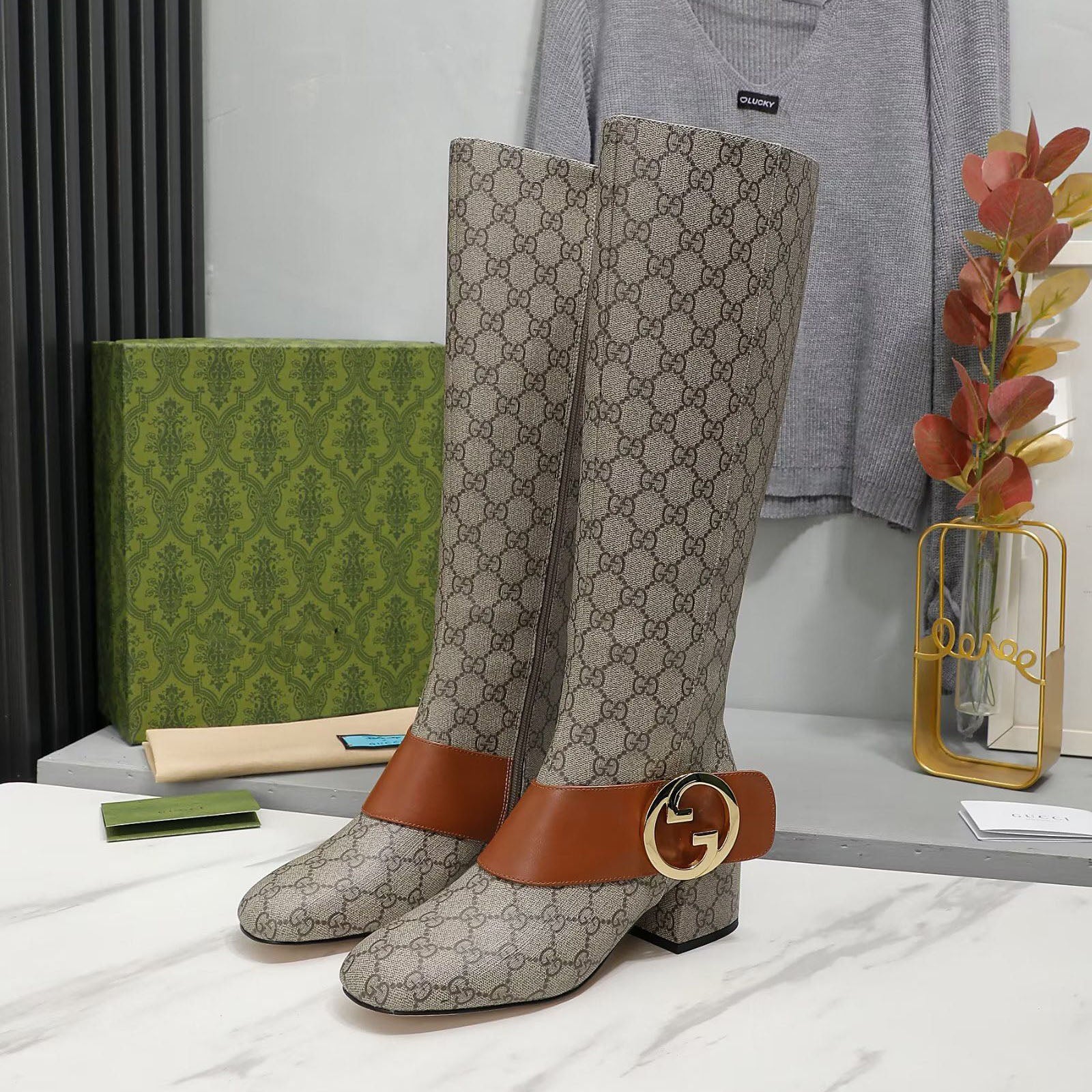 New fashion women's boots