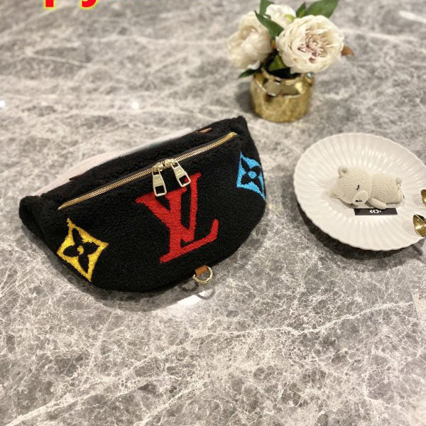 New style medieval lamb velvet waist bag chest bag Messenger bag shoulder bag retro fur color handbag casual bag