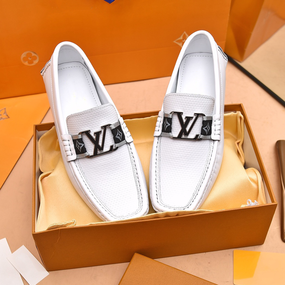 Fashion breathable dress slip on shoes