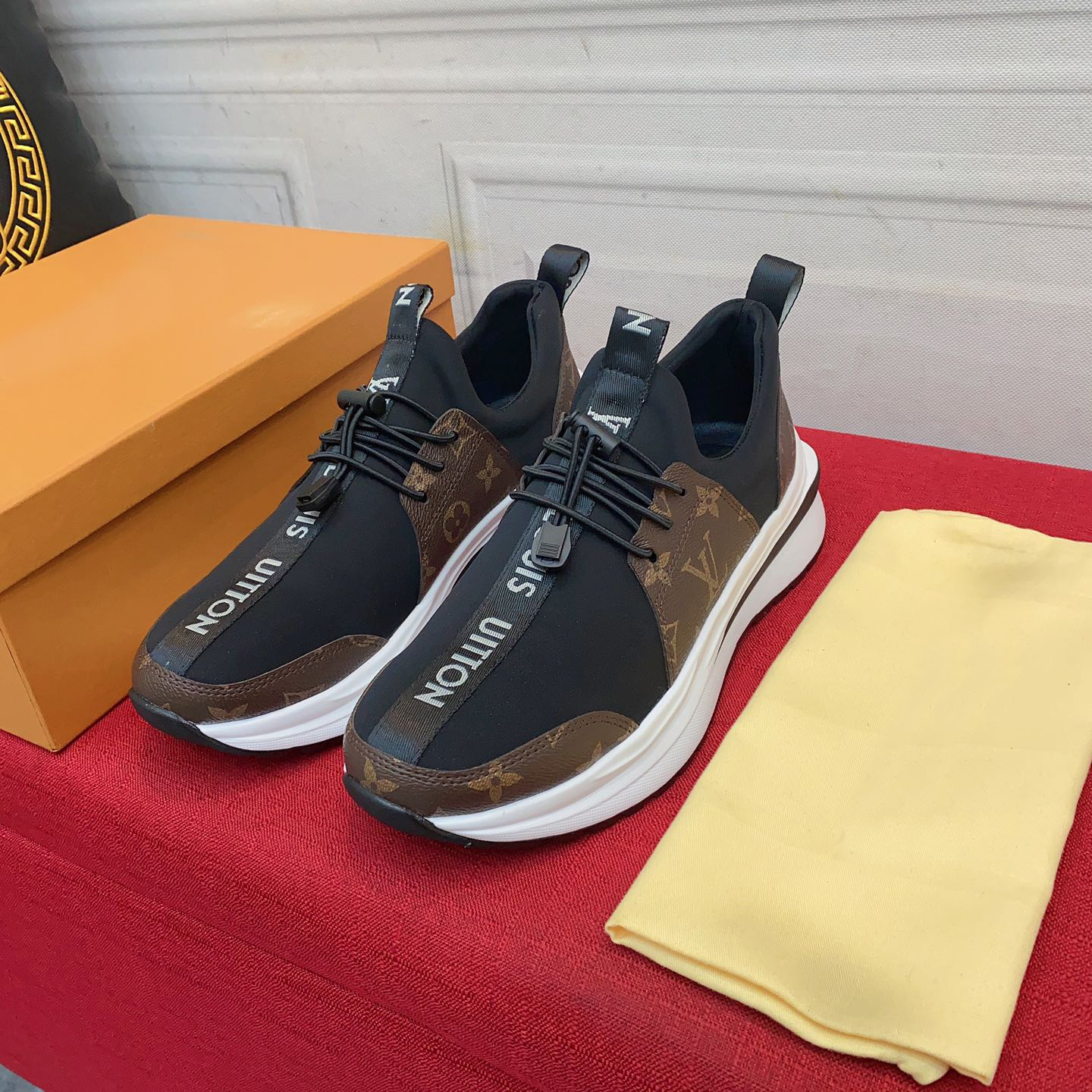 Classic Brand Brown Men's Sneakers