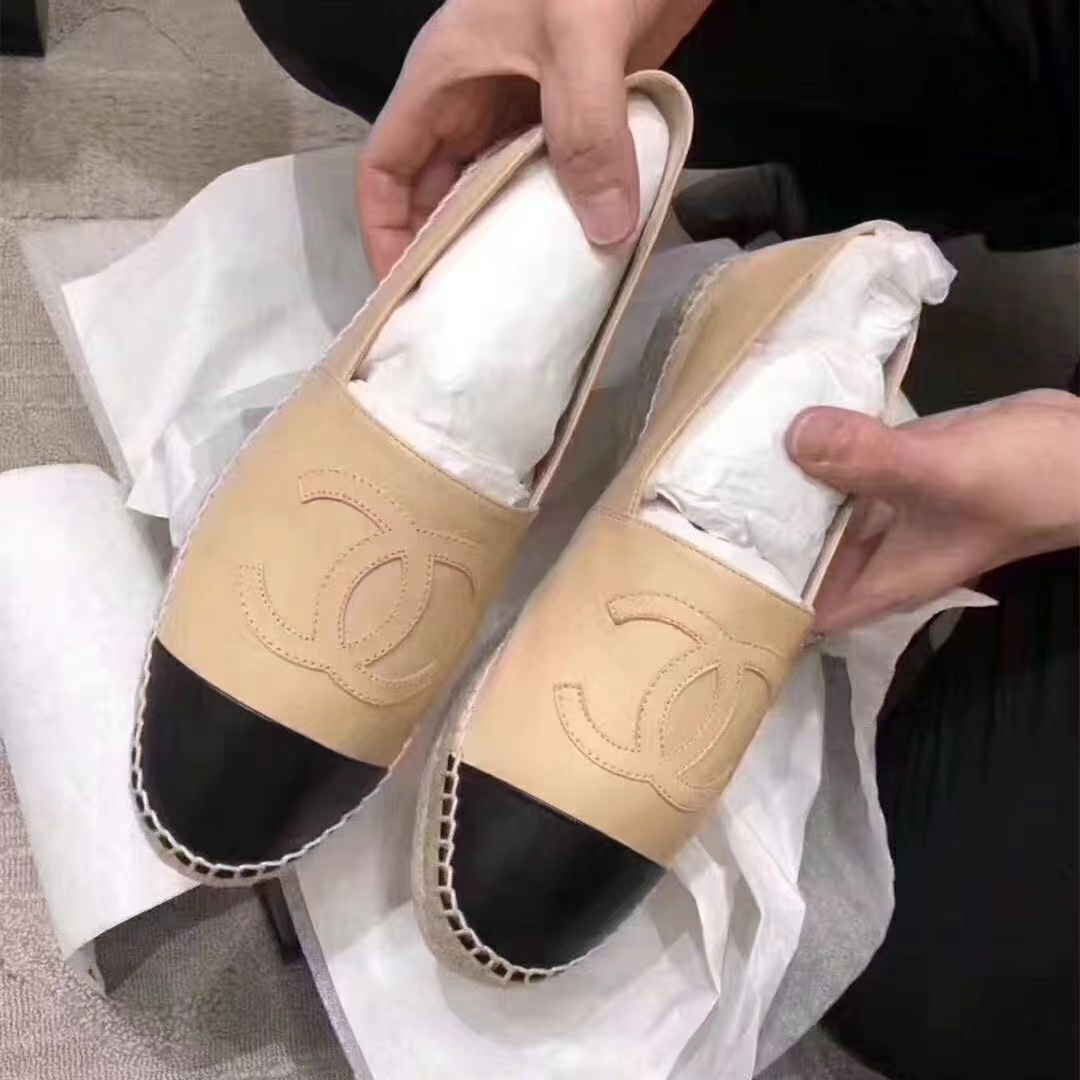 New fashion D logo womens loafers2