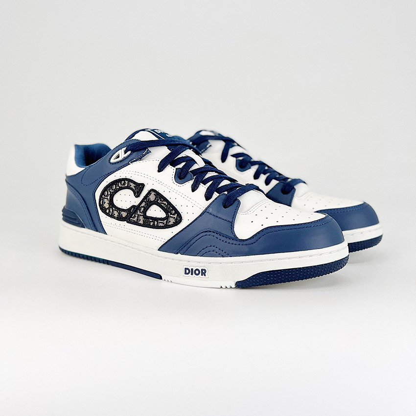 Low-top sneakers 951277