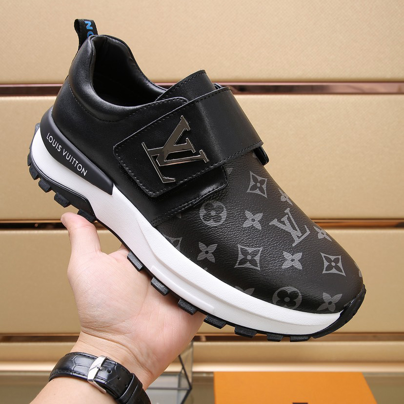 V-print Velcro sneakers XC07070601