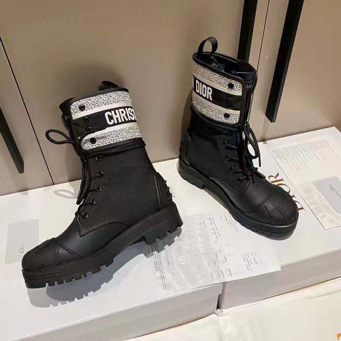 fashion shell toe martin boots