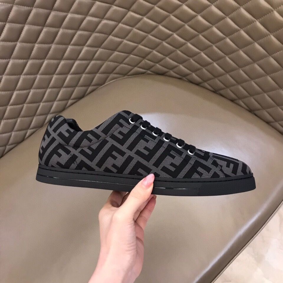New Fashion Versatile Sneakers PD10041918