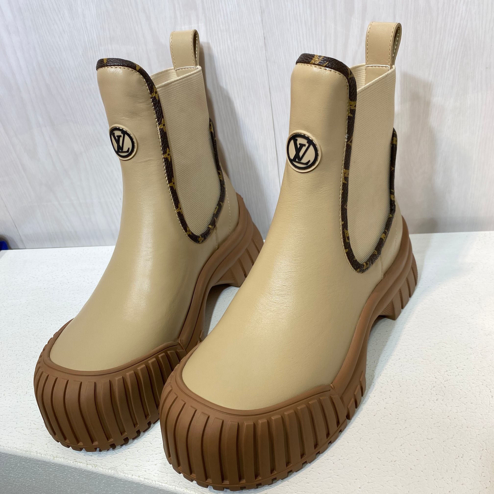 New fashion women's shoes versatile ankle boots S03