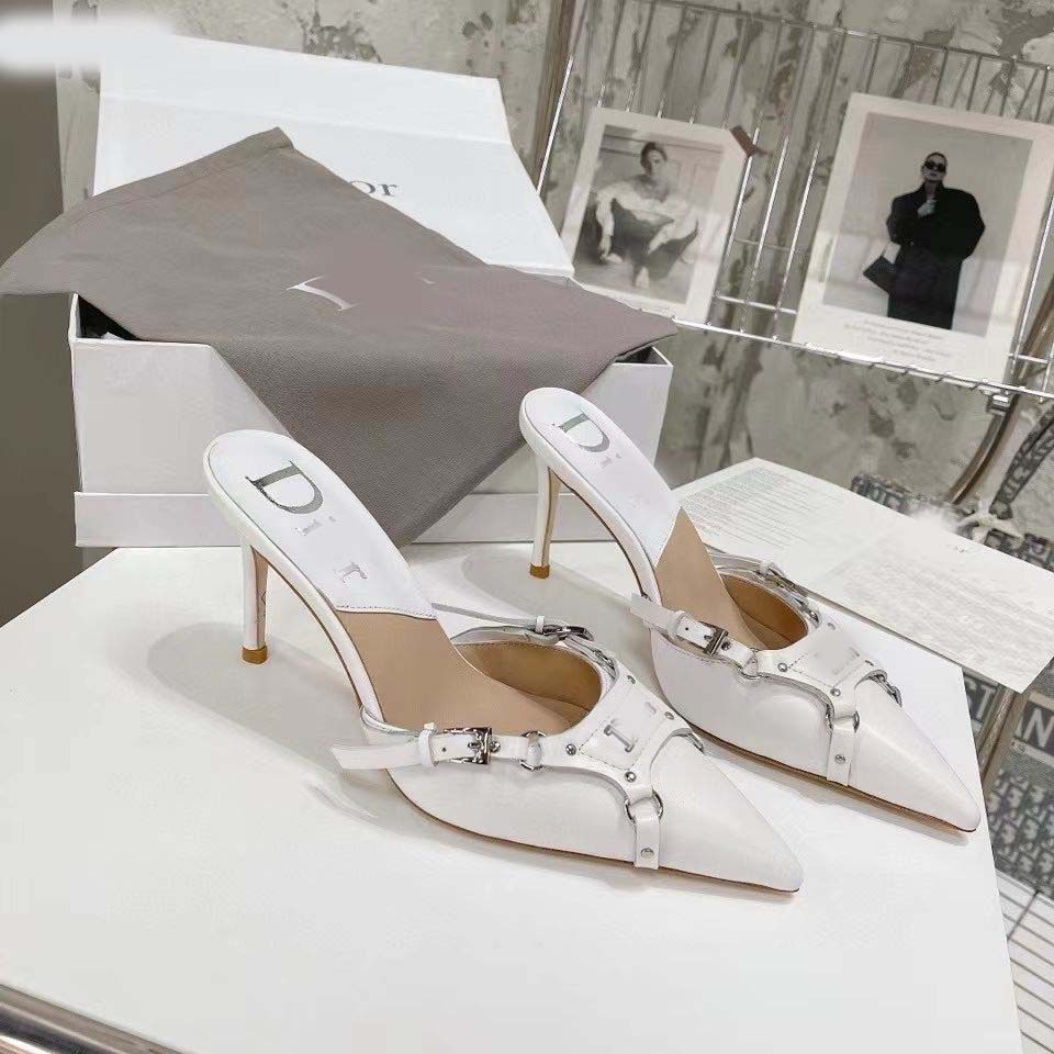 Fashion and versatile high-end high-heeled shoes