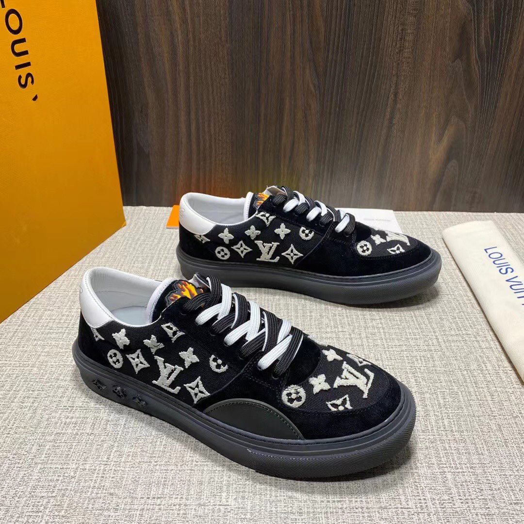New Monogram Contrast Sneakers Black XC16060412
