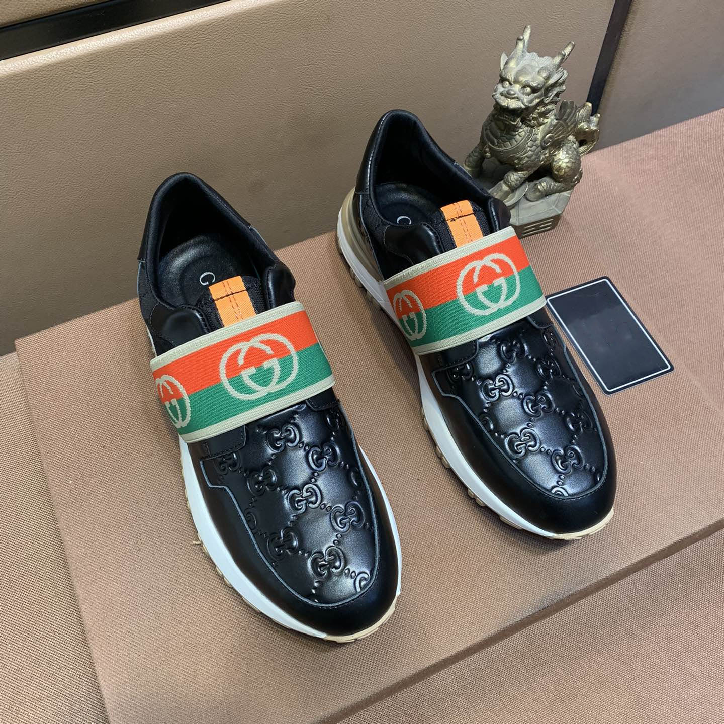 G logo fashion luxury comfortable breathable black sneakers
