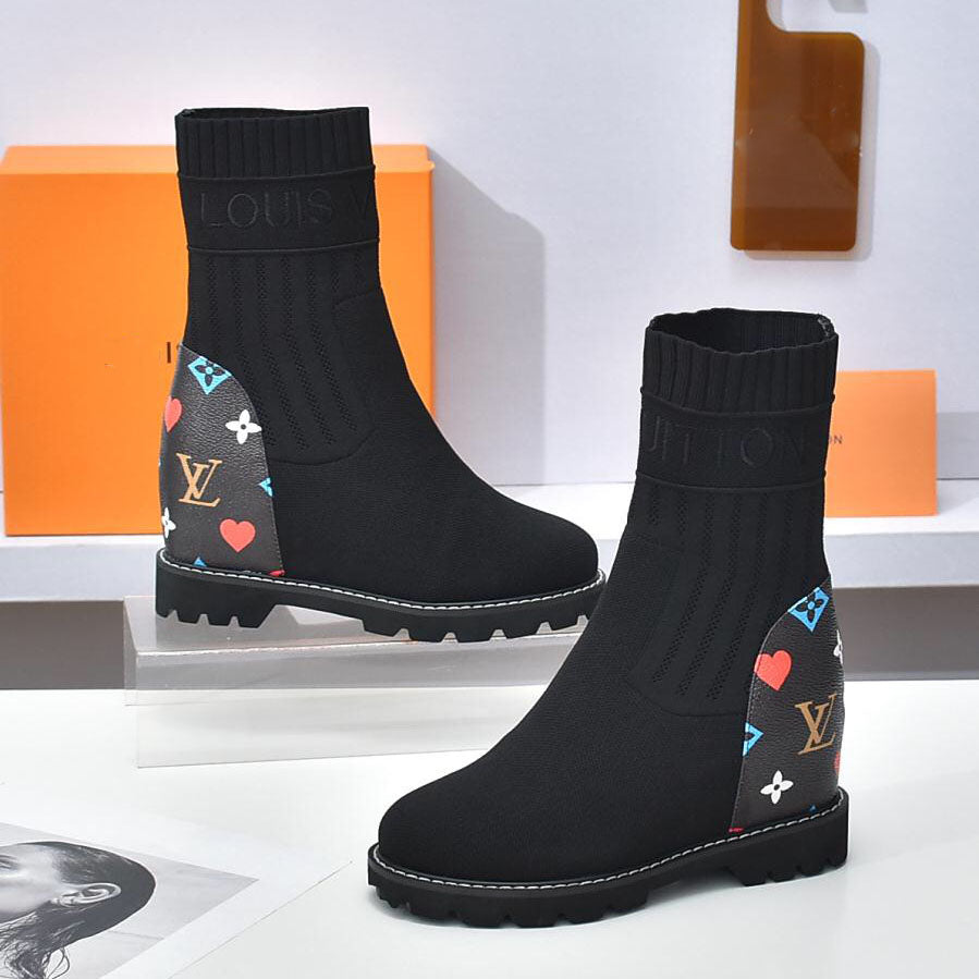 The latest high-heeled all-match boots