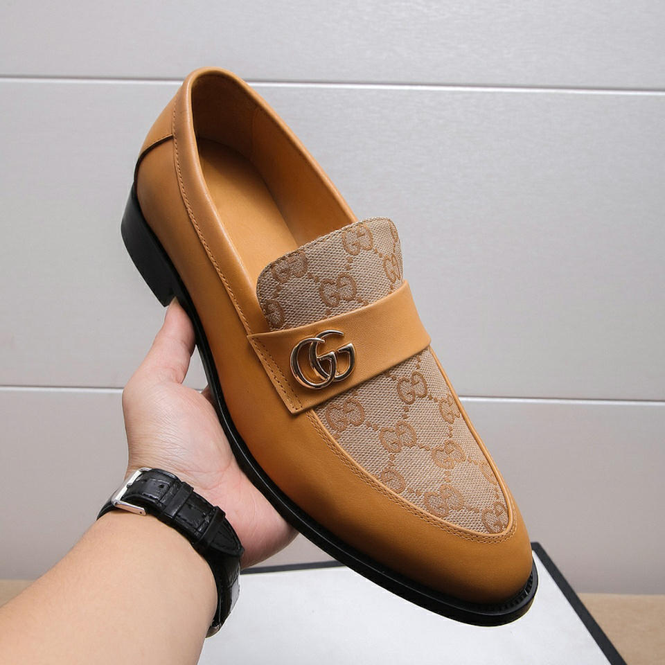 Orange Splicing G Print Loafers