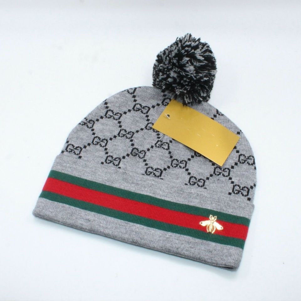 New Alphabet trendy wool with the same pullover knitted hat