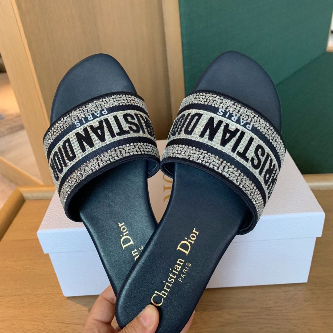 Fashionable and versatile letter sandals PD042508