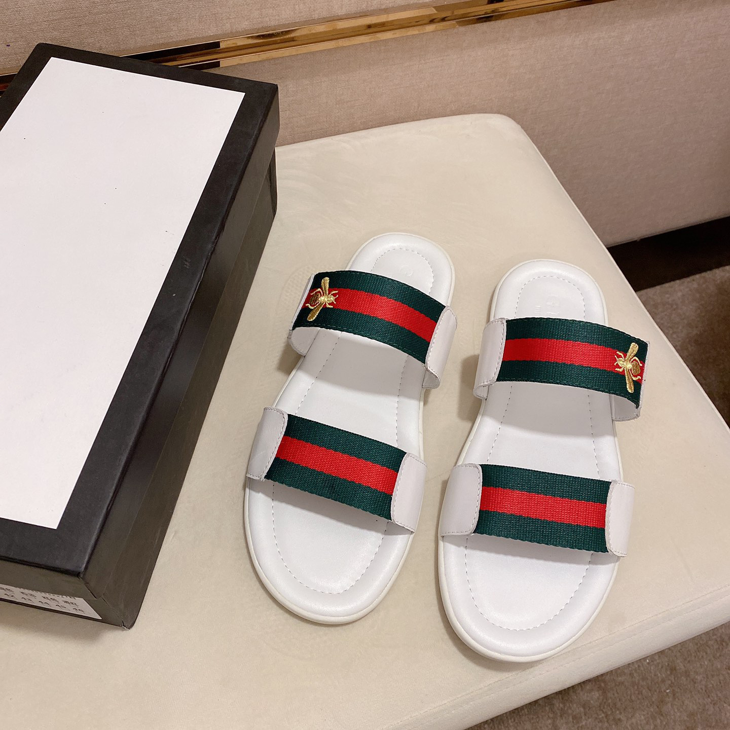 Leather branded casual slippers