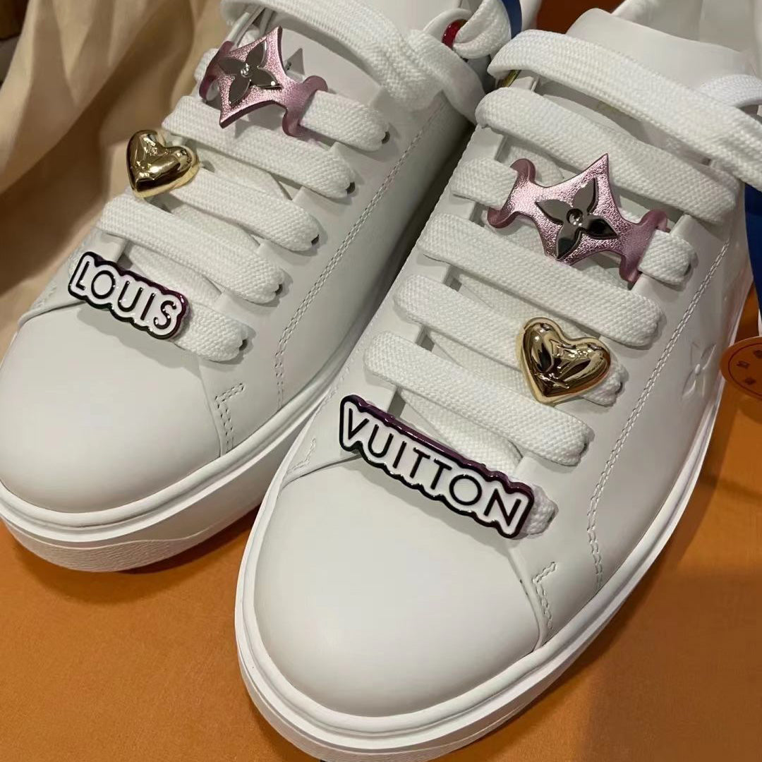White Classic Style V Logo Female Sneakers