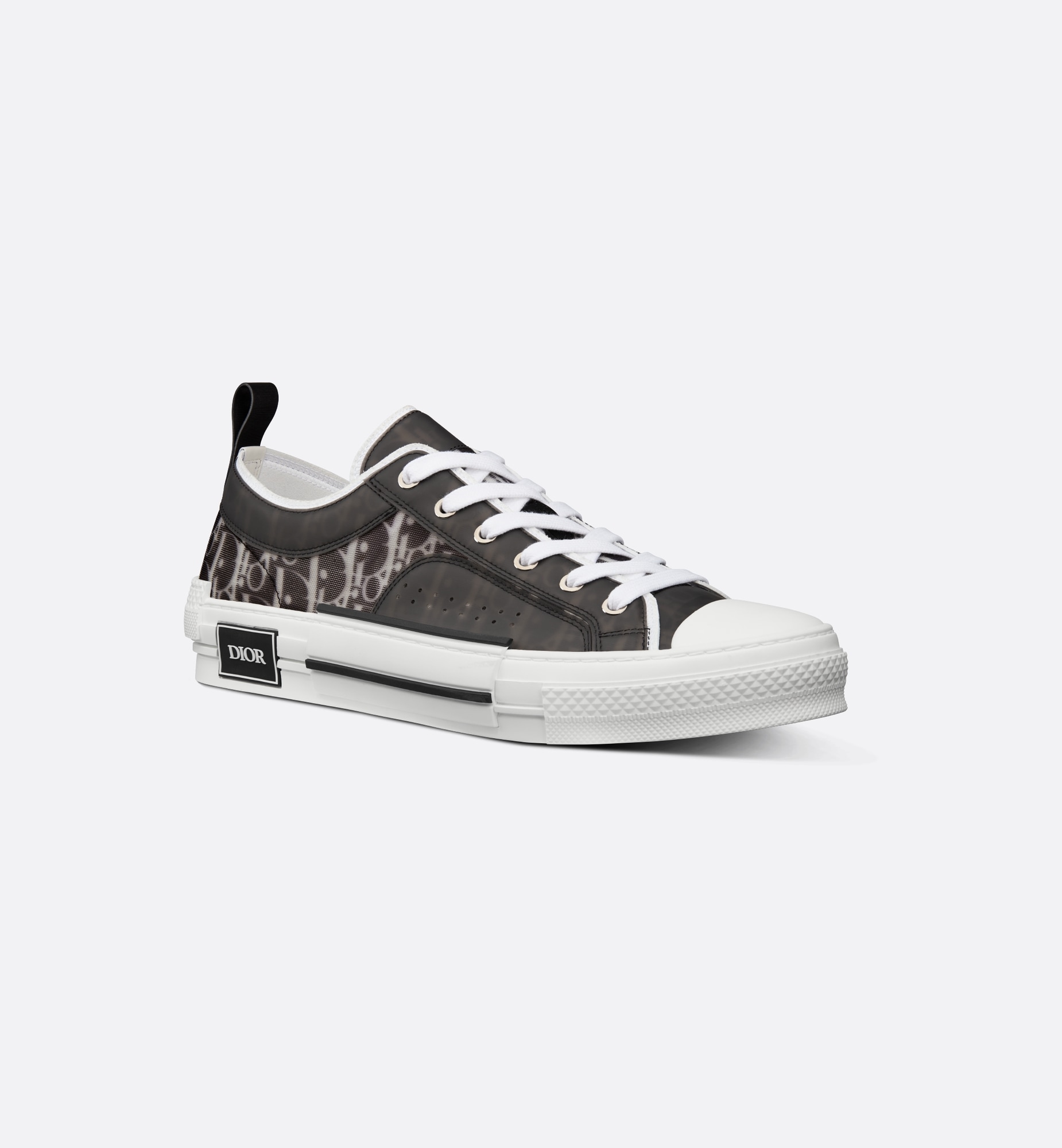 B23 Low-Top Sneaker