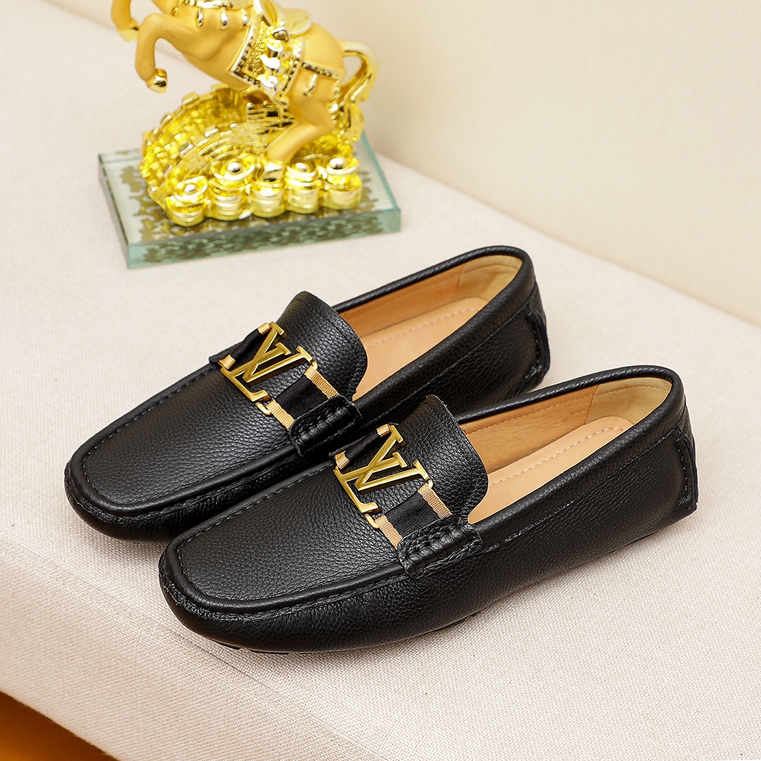 Black V Logo Classic Loafers