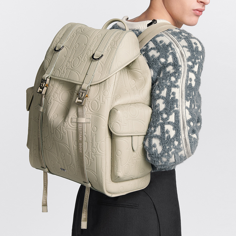 Hit the Road Backpack with Flap 207LLG