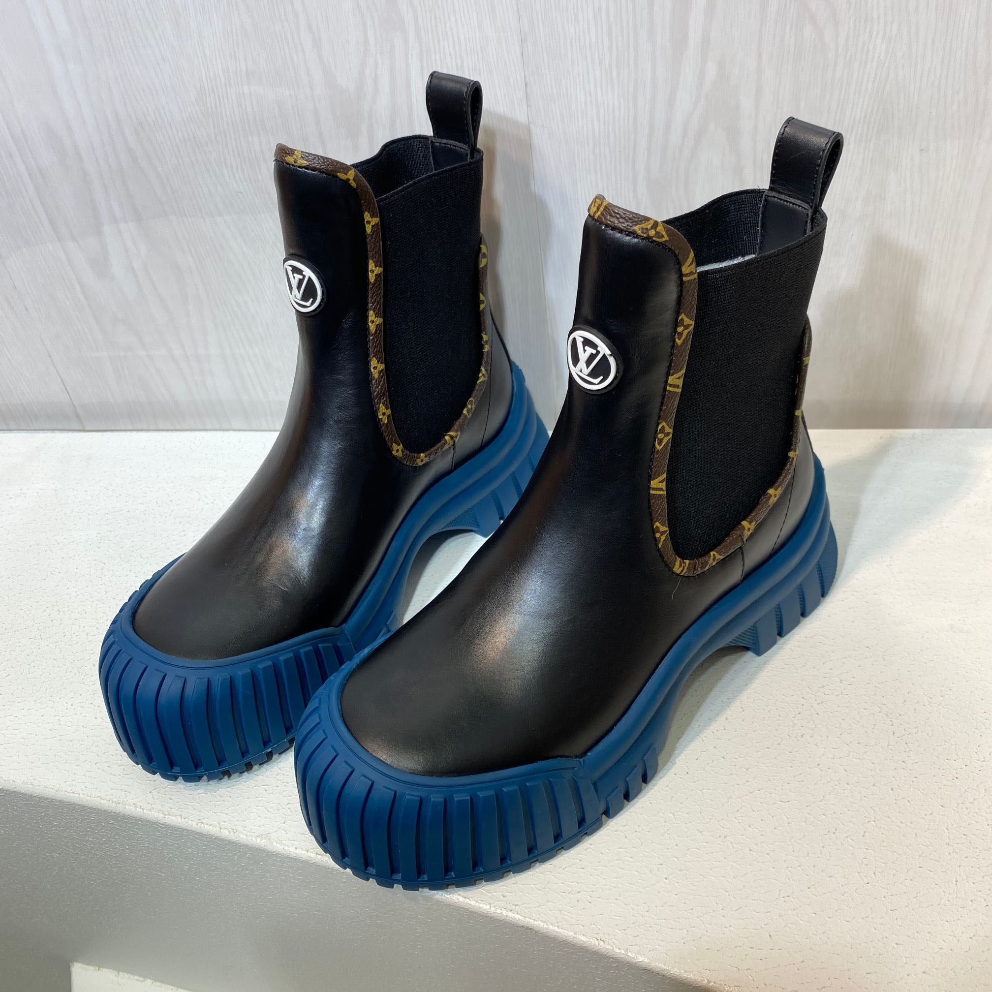 New fashion women's shoes versatile ankle boots S03