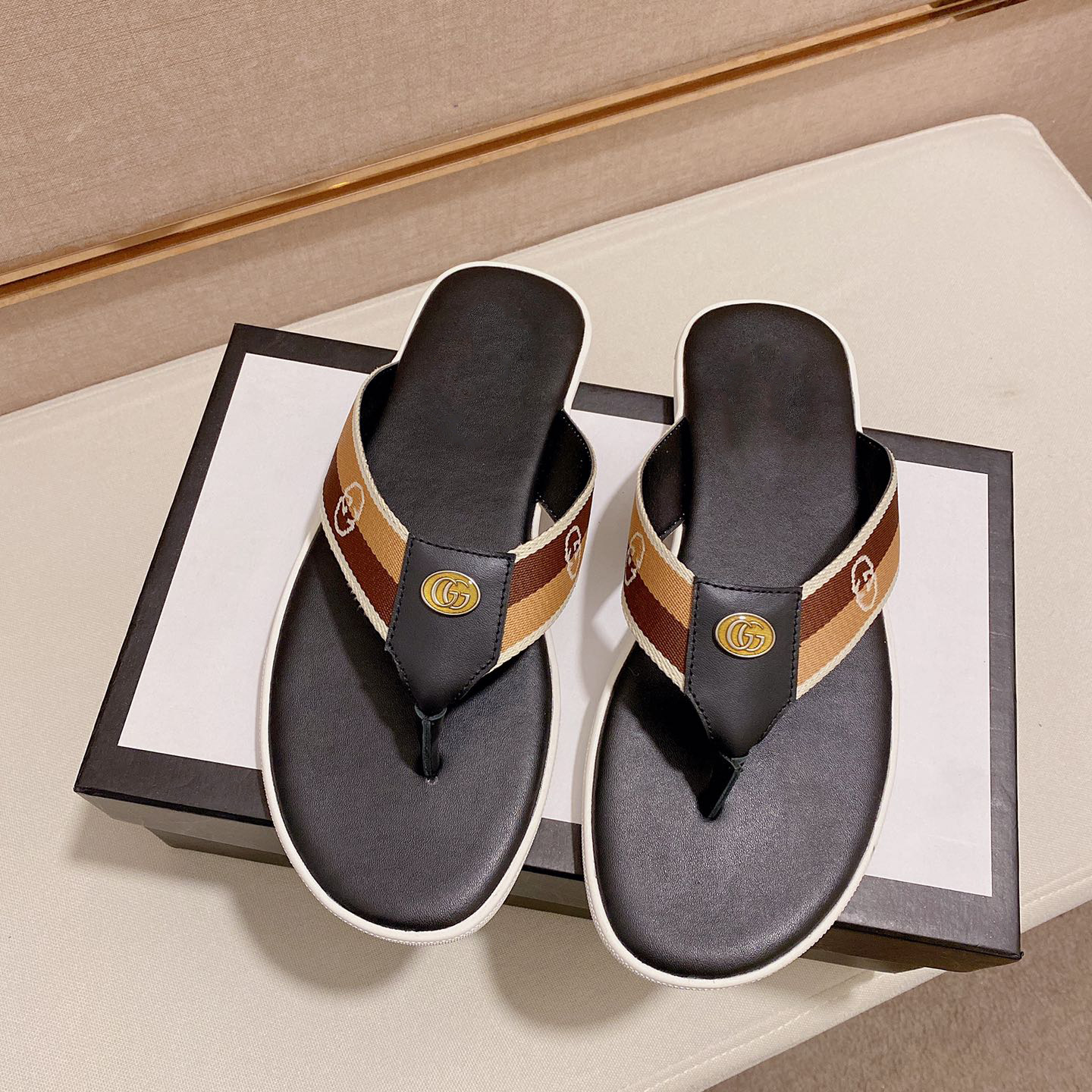 Leather Brand Coffee Casual Flip-Flops