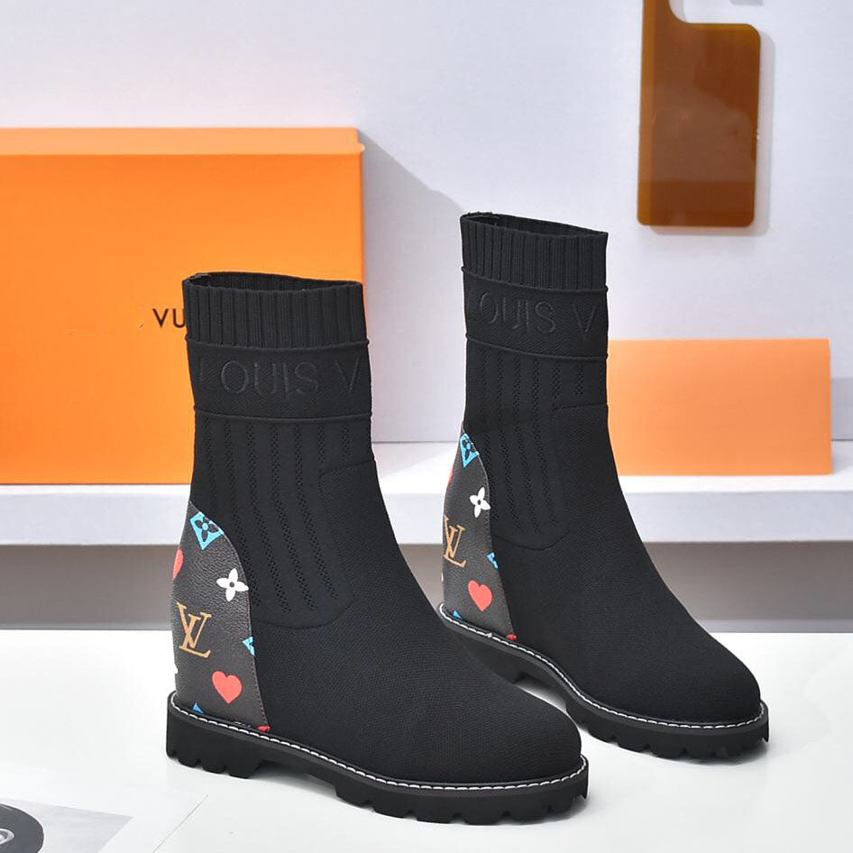 The latest high-heeled all-match boots