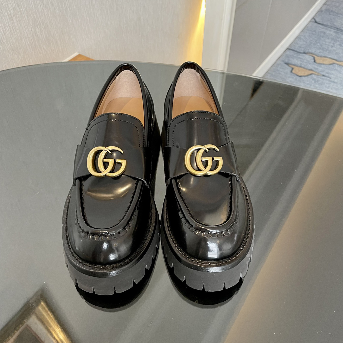 thick-soled loafers 03011