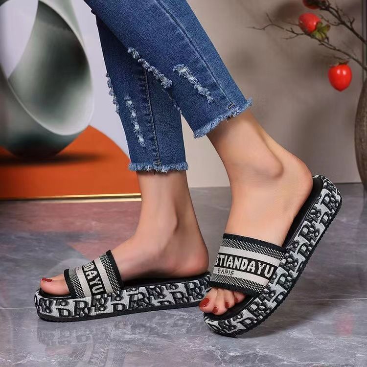 New letter outerwear thick sole sandal PD042510