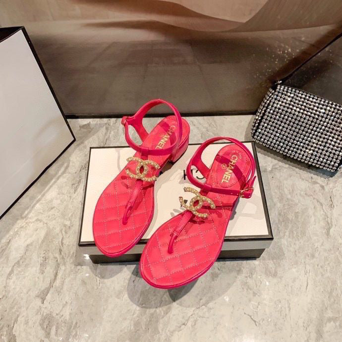 New stylish and minimalist sandals PD10041013