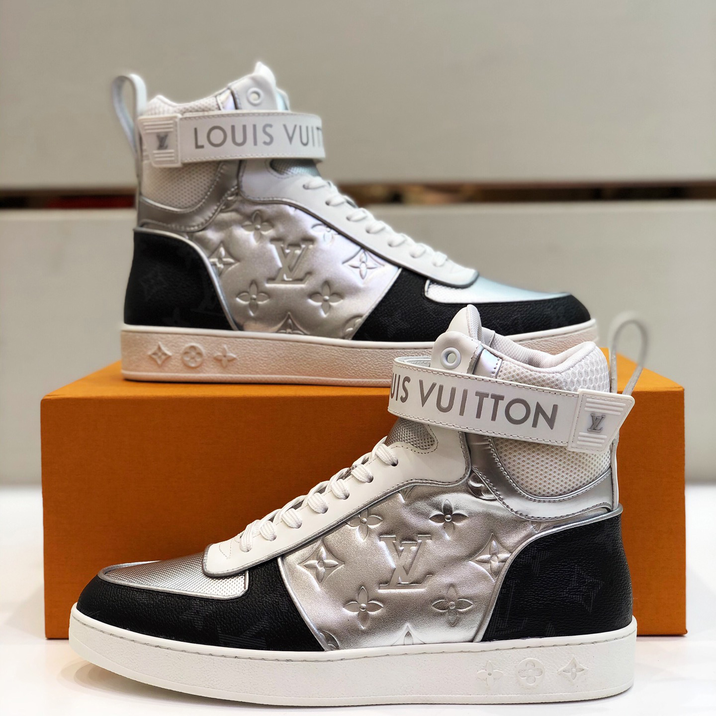 Deluxe Colorblock High Top Skateboard Shoes