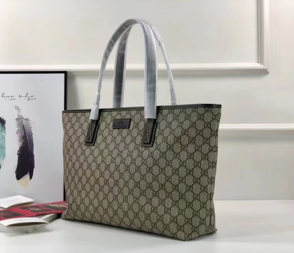 Brown floral pattern leather bag