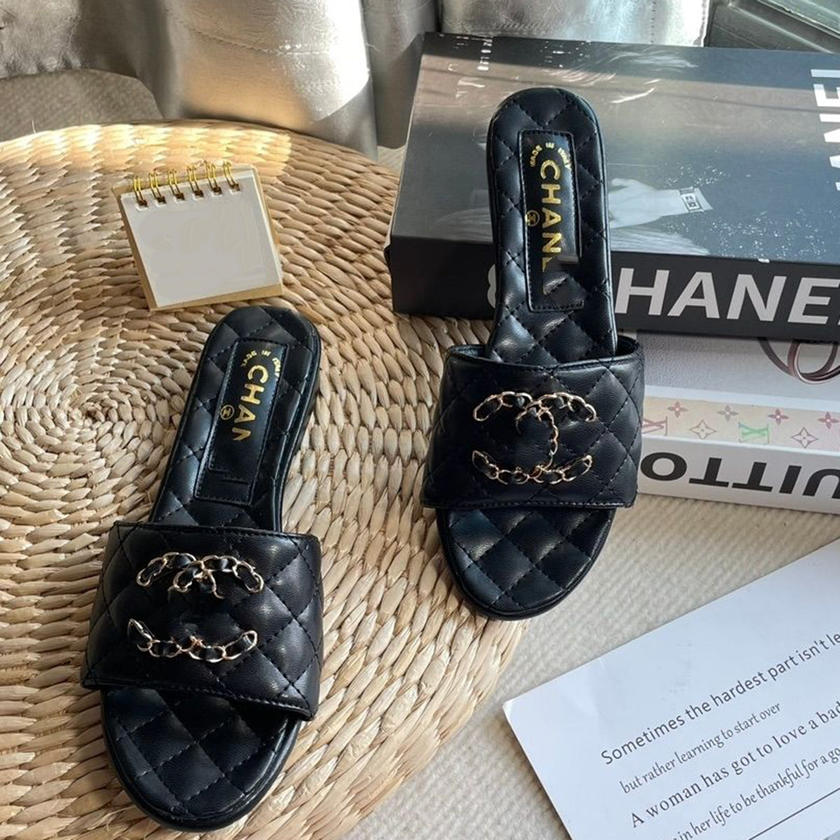 New stylish and minimalist sandals PD10041015