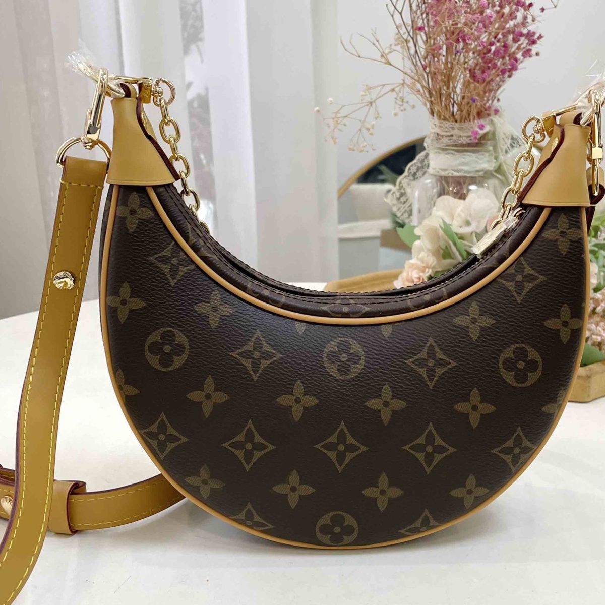 2022 New Fashion Moon Style Femal Bags