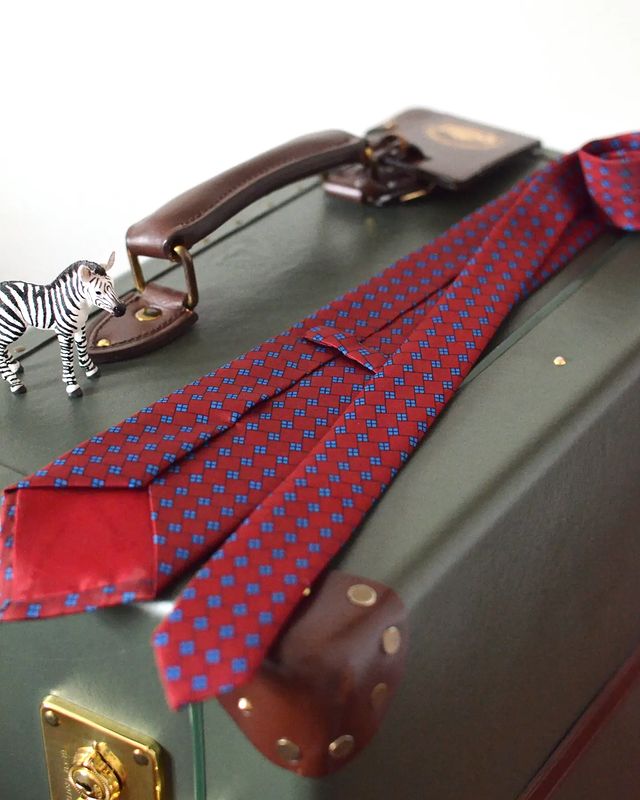 Men's Casual Fashion Dot Tie