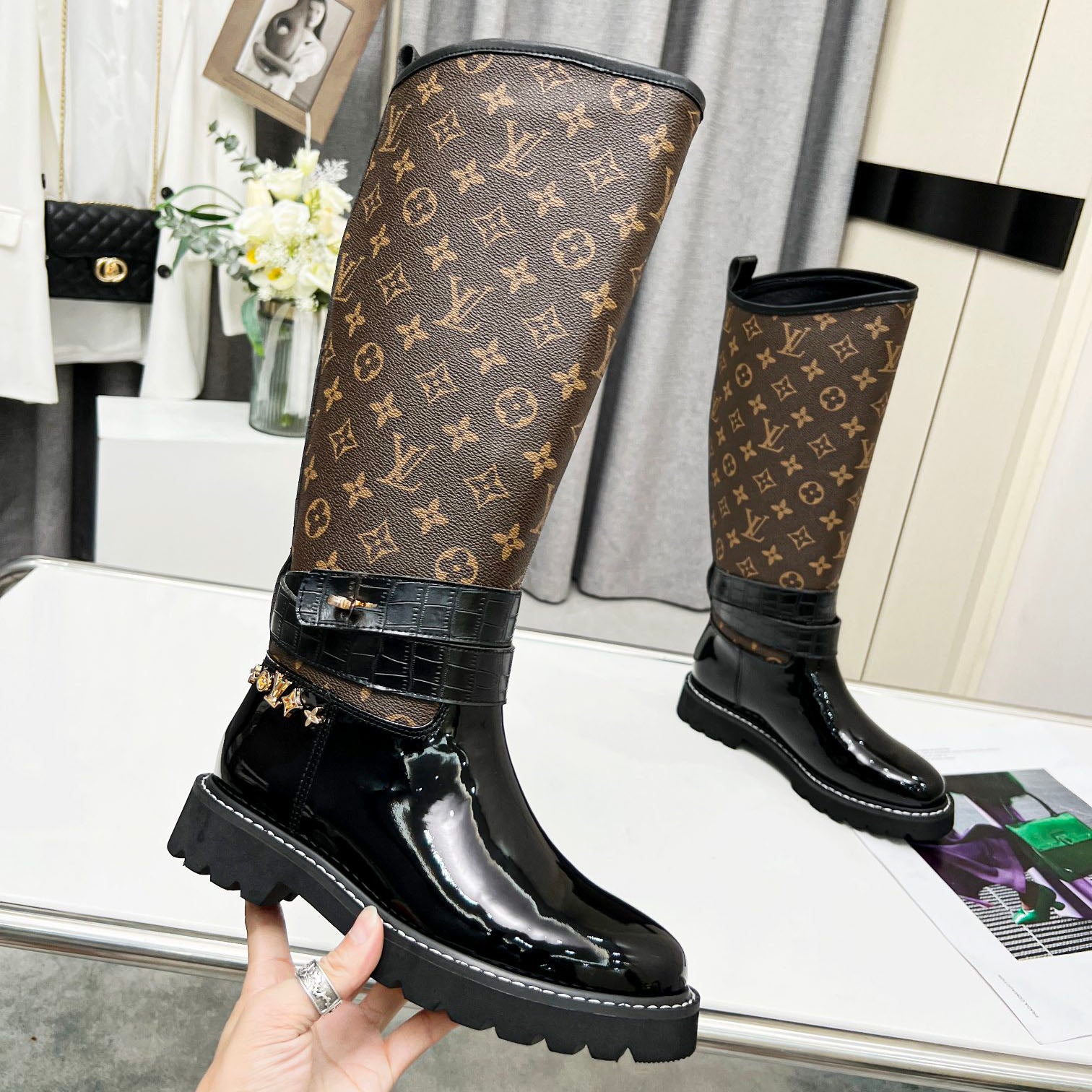 The latest fashion high-heeled all-match boots(Shipped half a month after placing the order.)