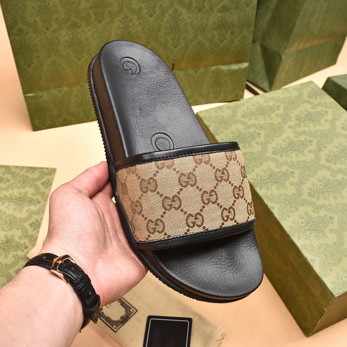 Luxury all g pattern soft slipper sandals