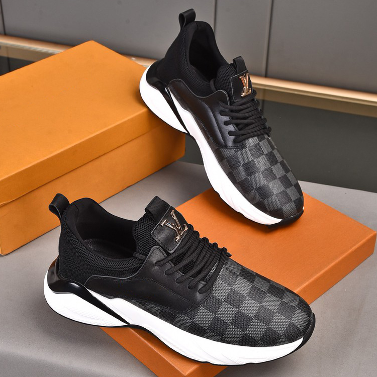 Classic Pattern Lace Up Running Sneaker