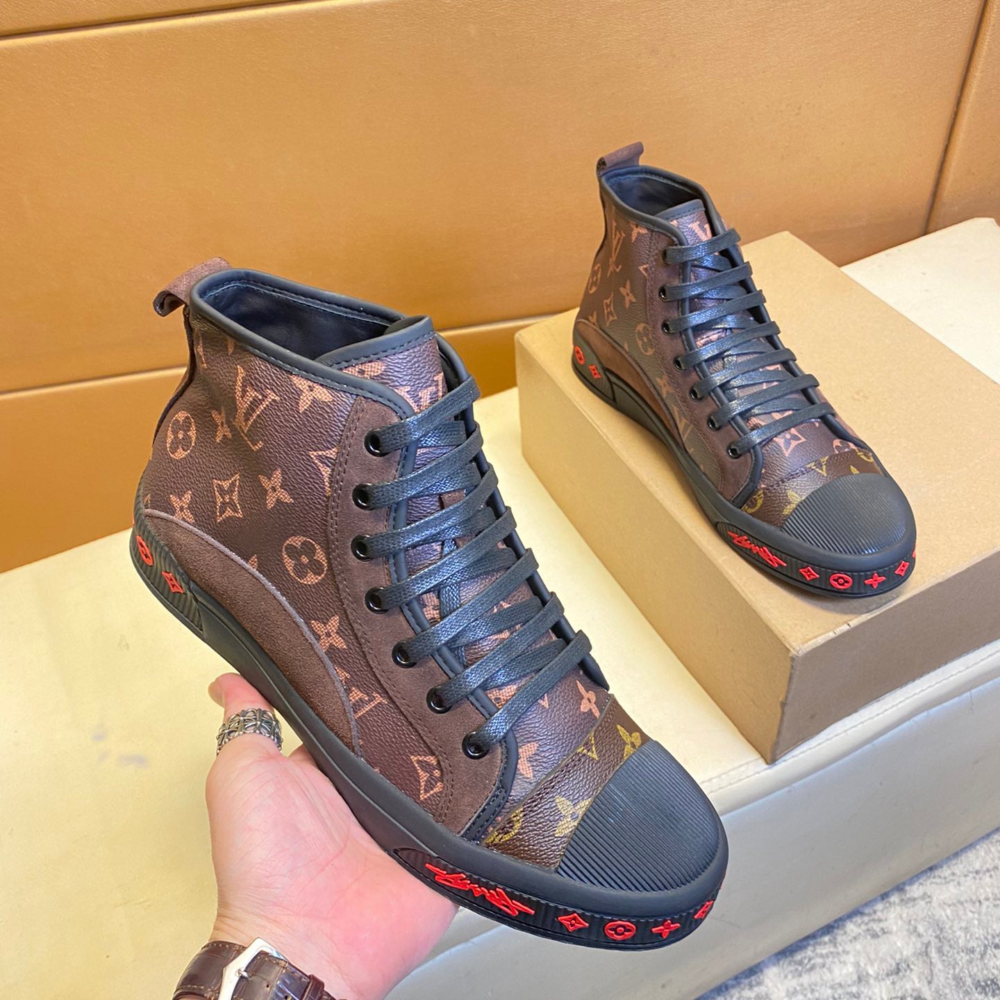 New Fashion Classic Pattern Lace-Up Sports Booties