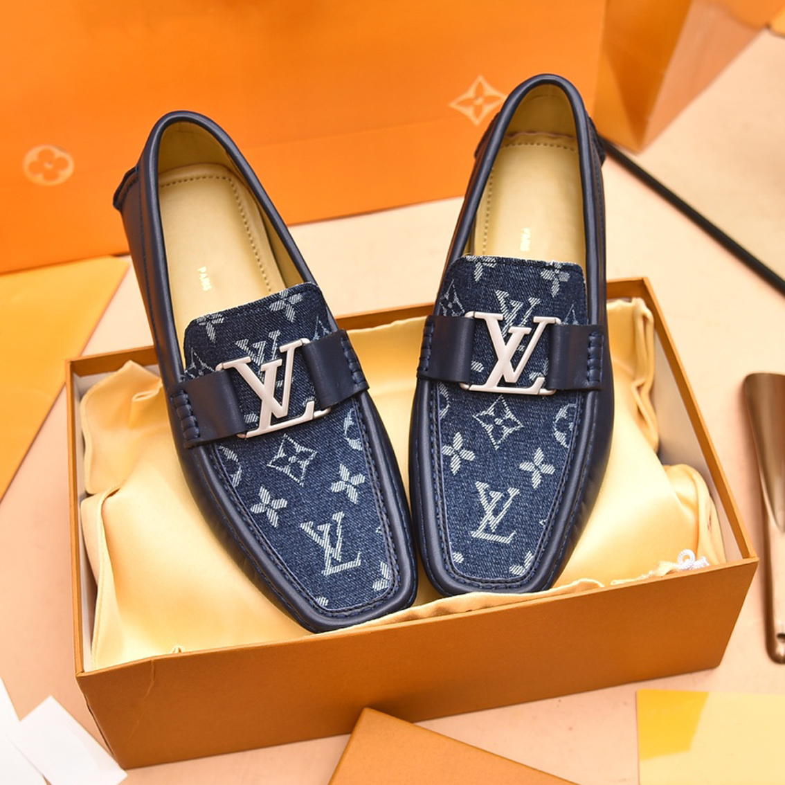 New brand letter pattern slip-on shoes