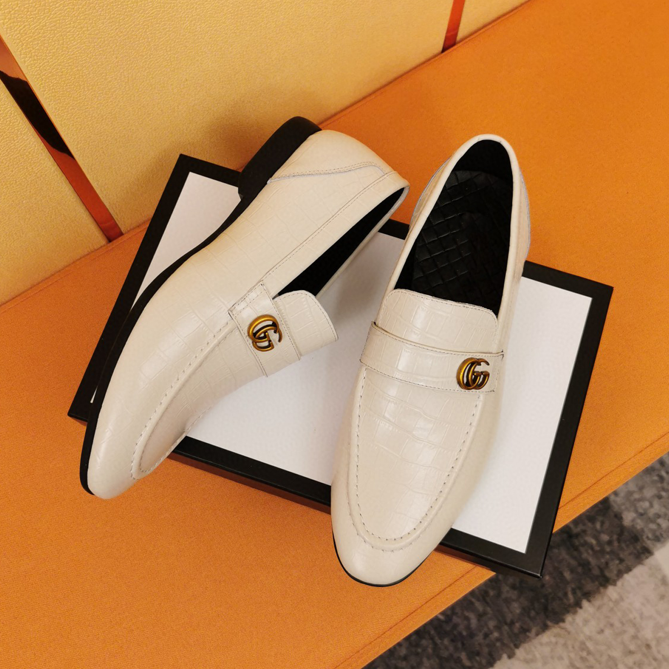White Classic G Logo Fashion Dress Shoes