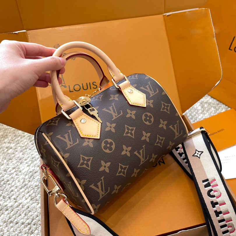 High Quality Wide Strap Pillow Bag