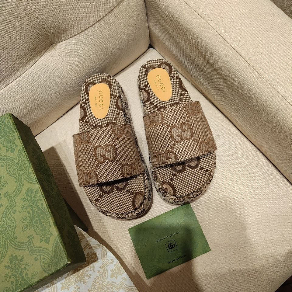 New style sponge cake sole with flip flops PD042601