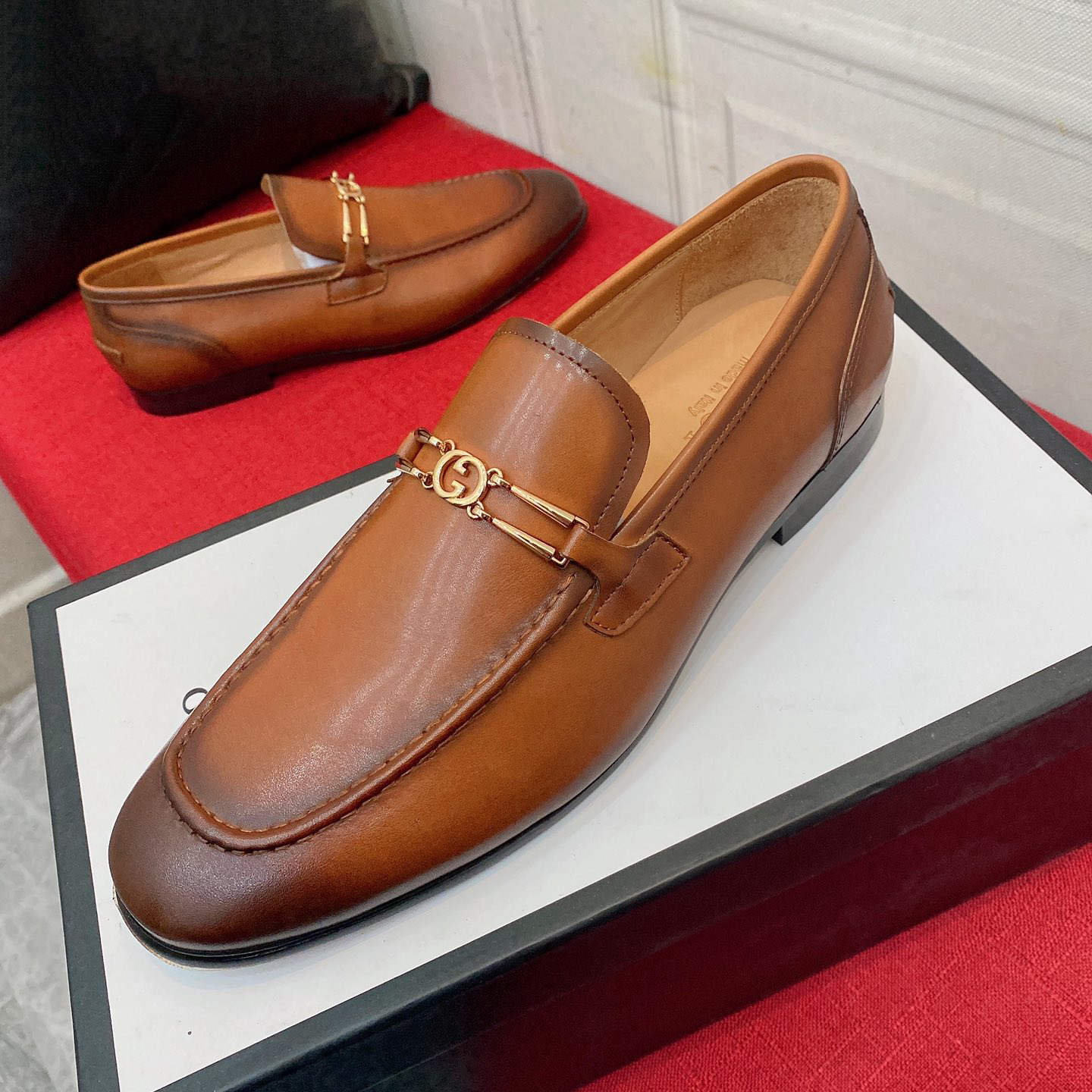 Classic design brand formal dress slip on shoes