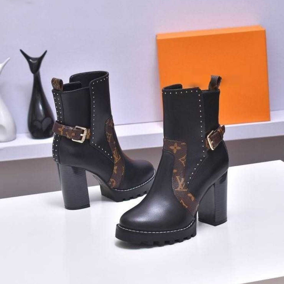 British styleNew high-heeled women's short boots light luxury thick heel temperament all-match
