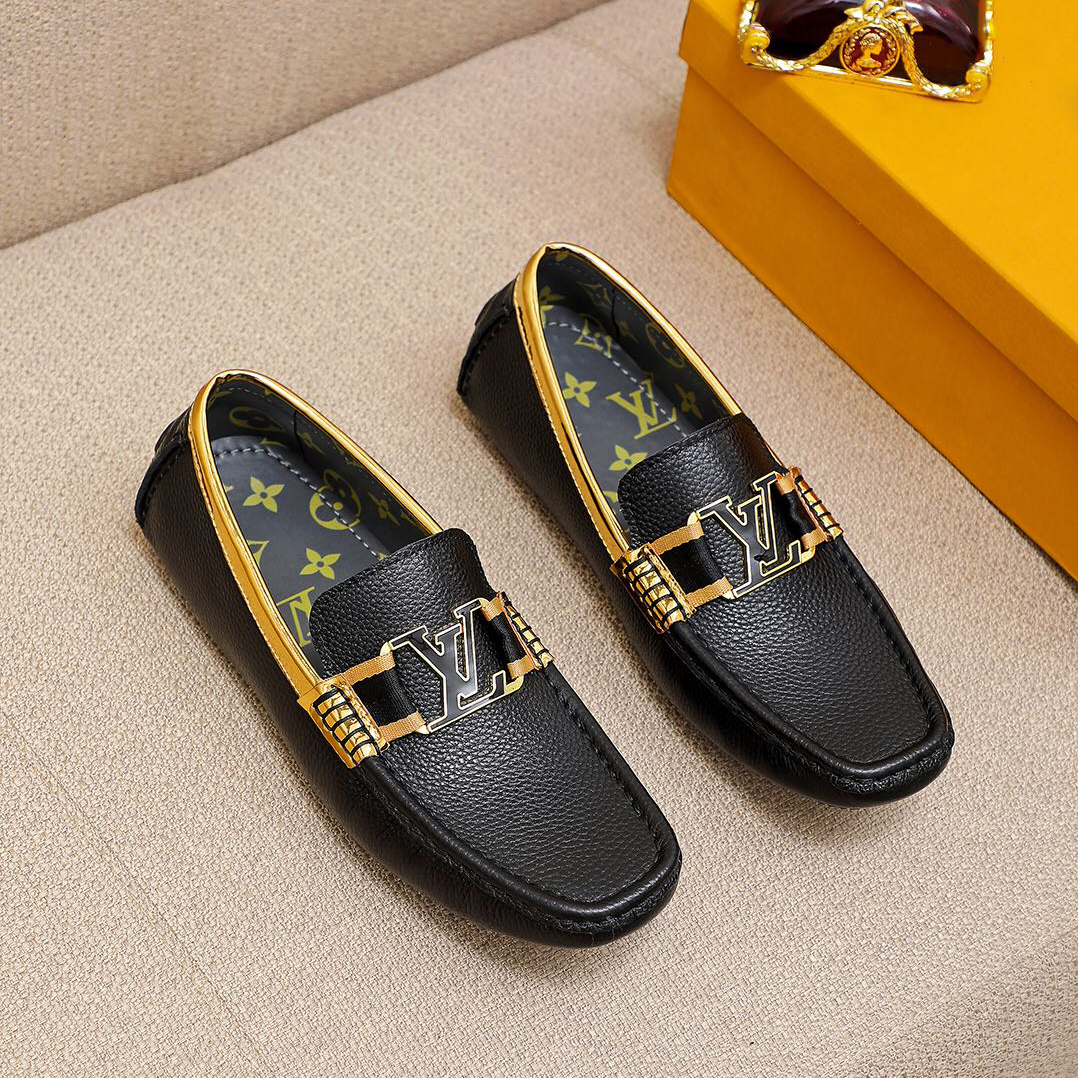 Men's Fashion Luxury V logo slip on shoe