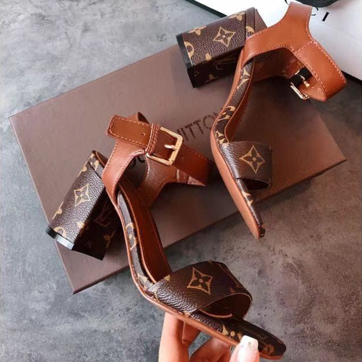New Versatile Roman Sandals CYL10041032