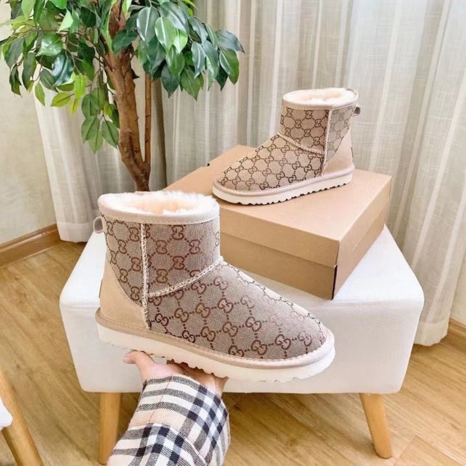 women's fur integrated snow boots