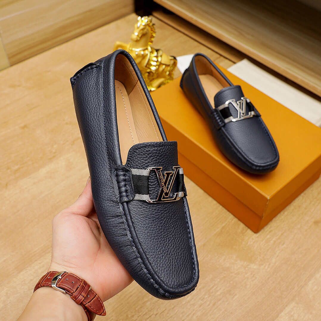 Blue V Logo Classic Loafers WS003