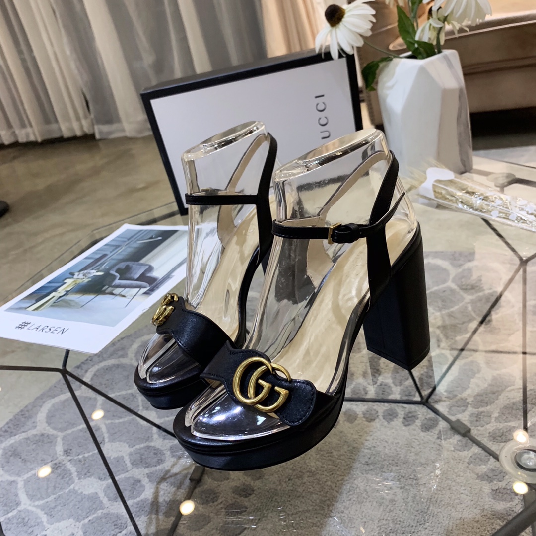 New Fashion Black Versatile Ladies Fashion Sandals XC04032410