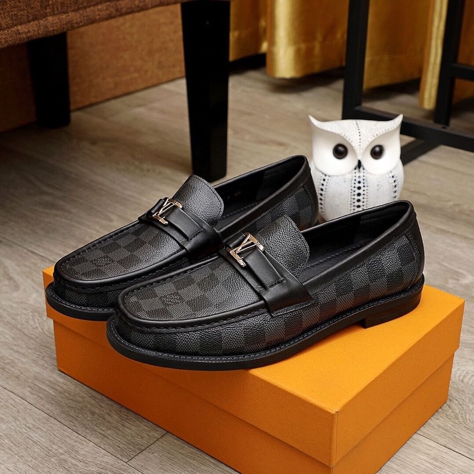 Black Handmade Leather V Logo Men Lofers
